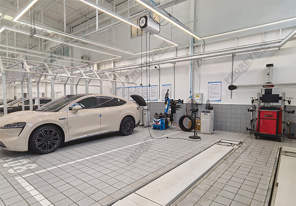 四川鸿蒙智行4S店-成都机场路新双立 (7)