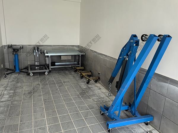 山西AITO 4S店-晋城聚锦驰AITO授权用户中心10吊机、翻转架、大修平台等