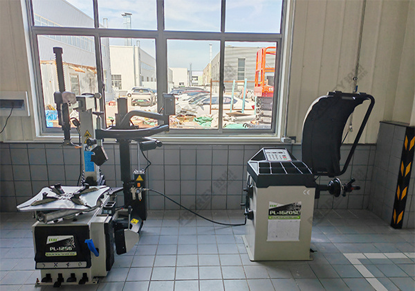 山东鸿蒙智行4S店-临沂通达之星鸿蒙智行店 (12)