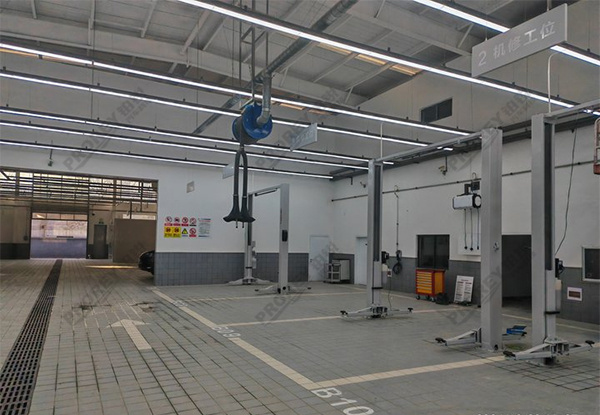 山东AITO 4S店-山东华朗AITO店 (7)