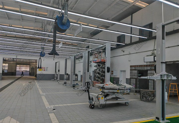 山东AITO 4S店-山东华朗AITO店 (2)