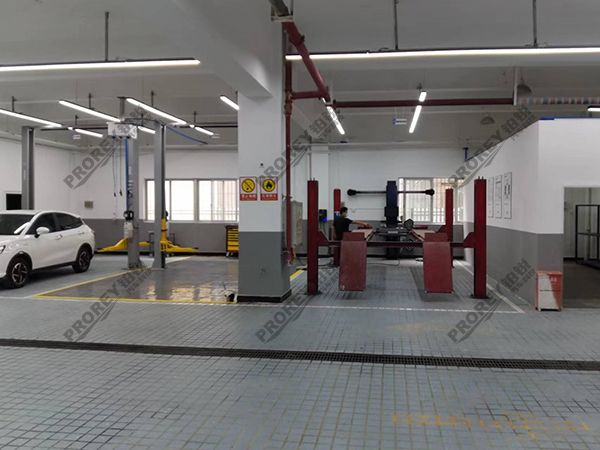 福建哪吒4S店-福州闽侯合众04