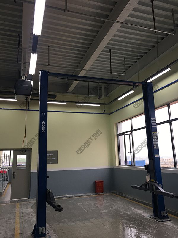 江西广汽丰田4S店-鹰潭华宏广汽丰田4s店龙门举升机