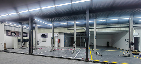 福建鸿蒙智行4S店-福州鹏龙行 (2)