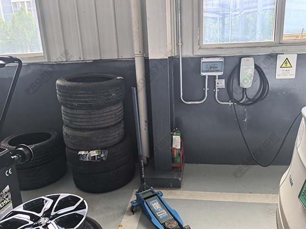 河北特斯拉4S店-保定中翼致远 (11)