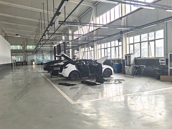 河北特斯拉4S店-保定中翼致远 (4)