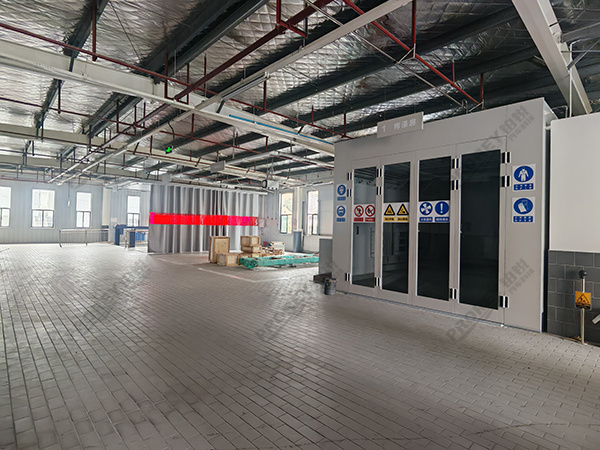 湖南鸿蒙智行4S店-湘西众悦汽车销售服务有限公司 (8)
