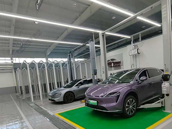 浙江鸿蒙智行4S店-金华赛瑞鸿蒙智行 (5)