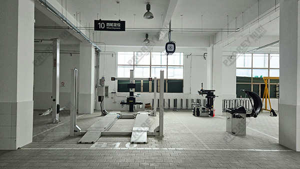 上海鸿蒙智行4S店-上海冠松鸿华鸿蒙智行 (4)