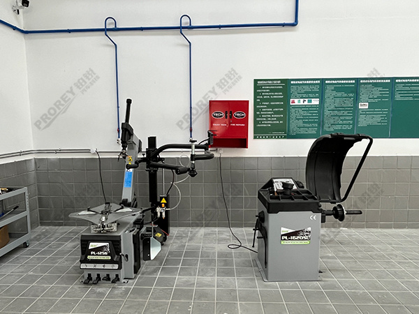 江苏理想4S店-江阴琥珀荟理想汽车 (6)